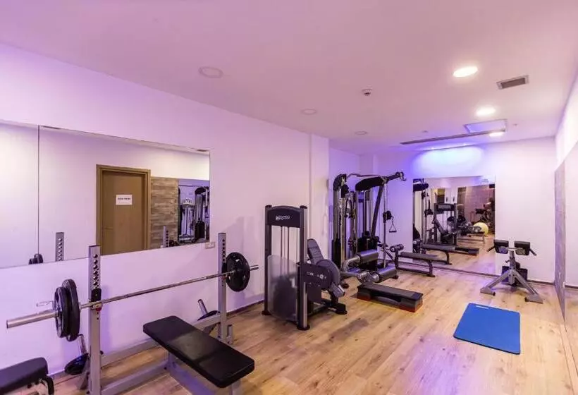 酒店 Asterias Beach Resort