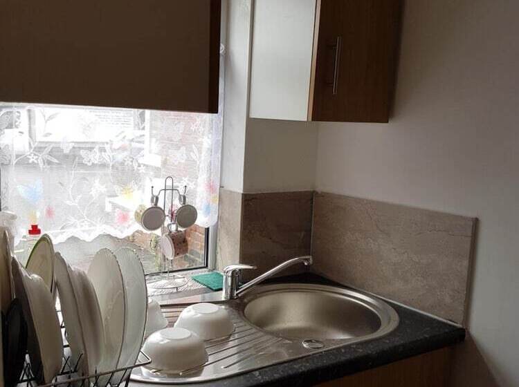 فندق The Handforth Lodge