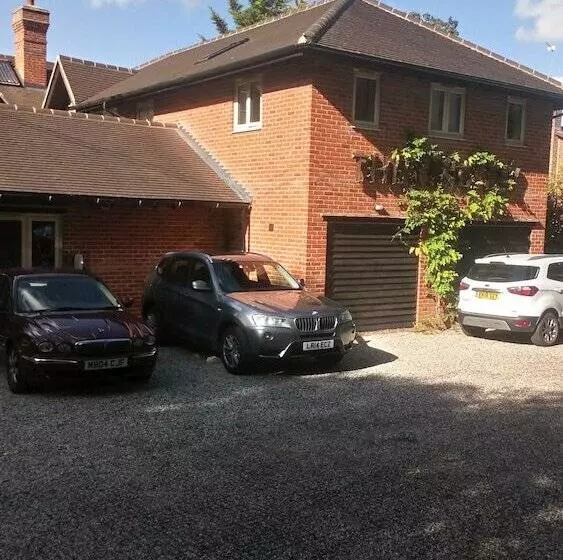 Hotel The Kingsley At Eversley