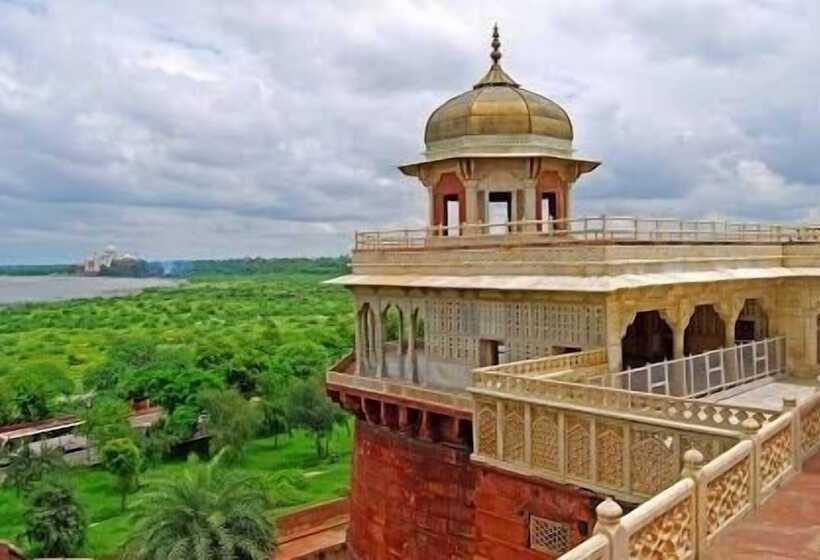 فندق The Retreat