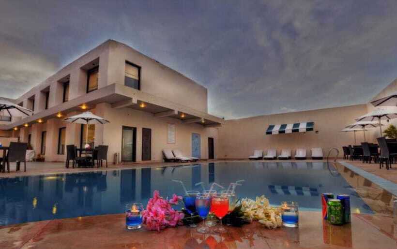 فندق The Retreat