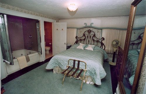 Julia's Bed & Breakfast