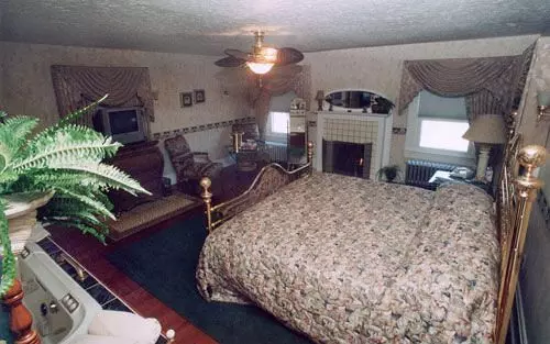 Julia's Bed & Breakfast