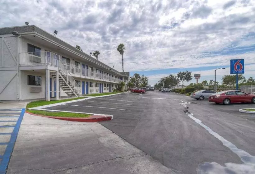 Motel 6 Los Angeles Baldwin Park