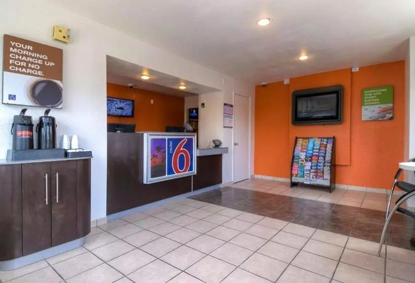Motel 6 Los Angeles Baldwin Park