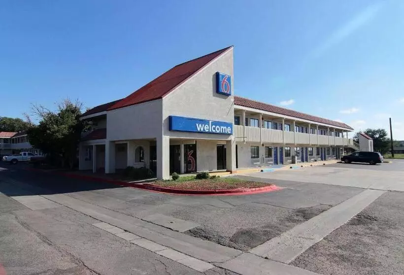 Motel 6amarillo, Tx Airport
