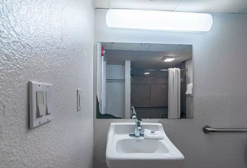 Motel 6oklahoma City, Ok  South