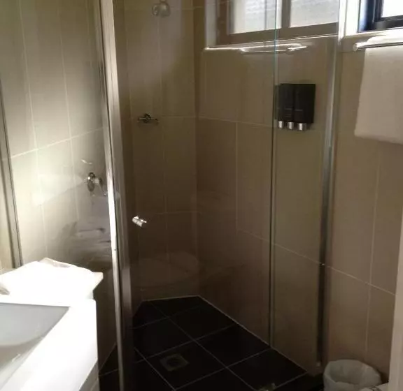 汽车旅馆 Francis Phillip Motor Inn And The Lodge