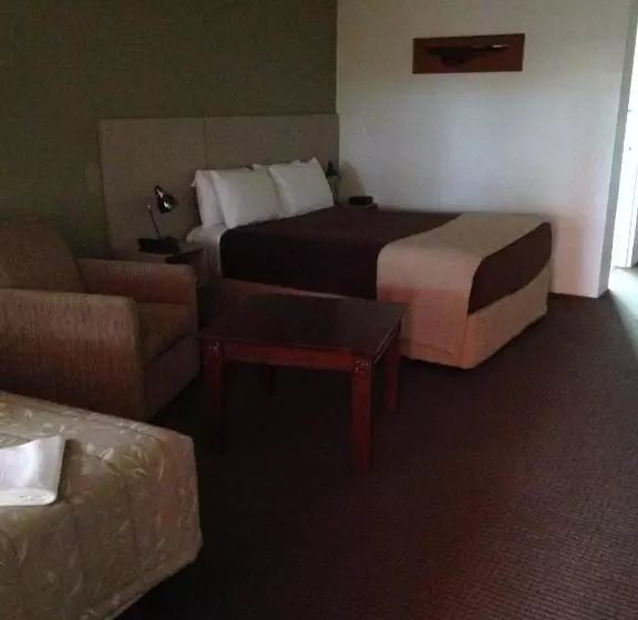 汽车旅馆 Francis Phillip Motor Inn And The Lodge