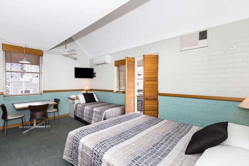 Мотель Spring Hill Terraces