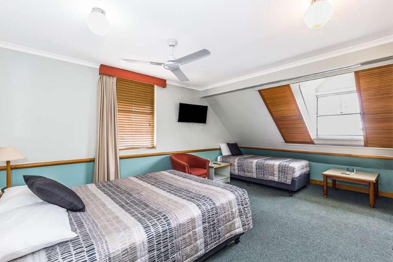 Мотель Spring Hill Terraces