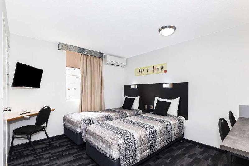 Мотель Spring Hill Terraces