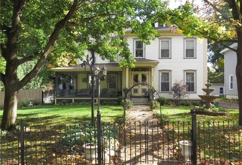 Raindrops On Roses Bed & Breakfast