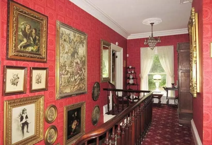 Raindrops On Roses Bed & Breakfast