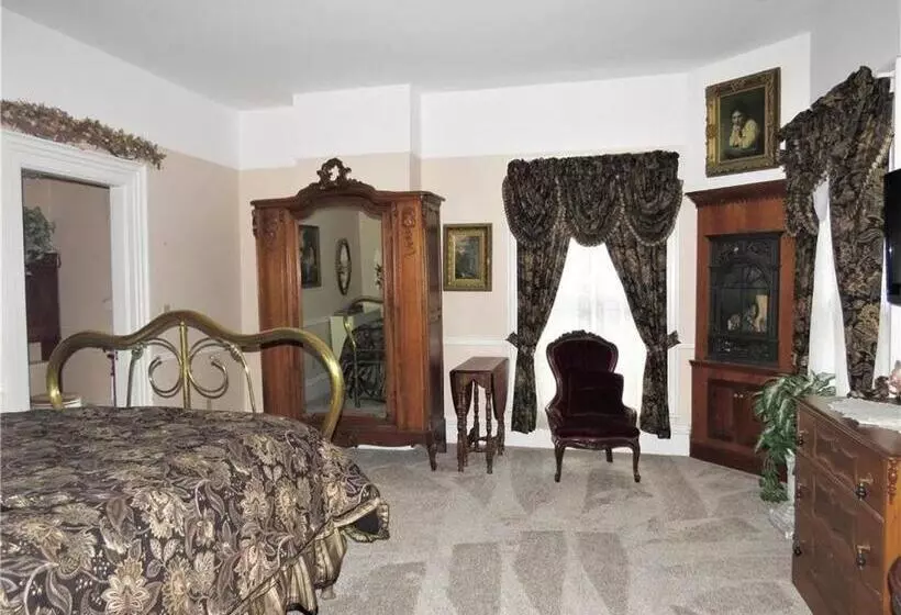 Raindrops On Roses Bed & Breakfast