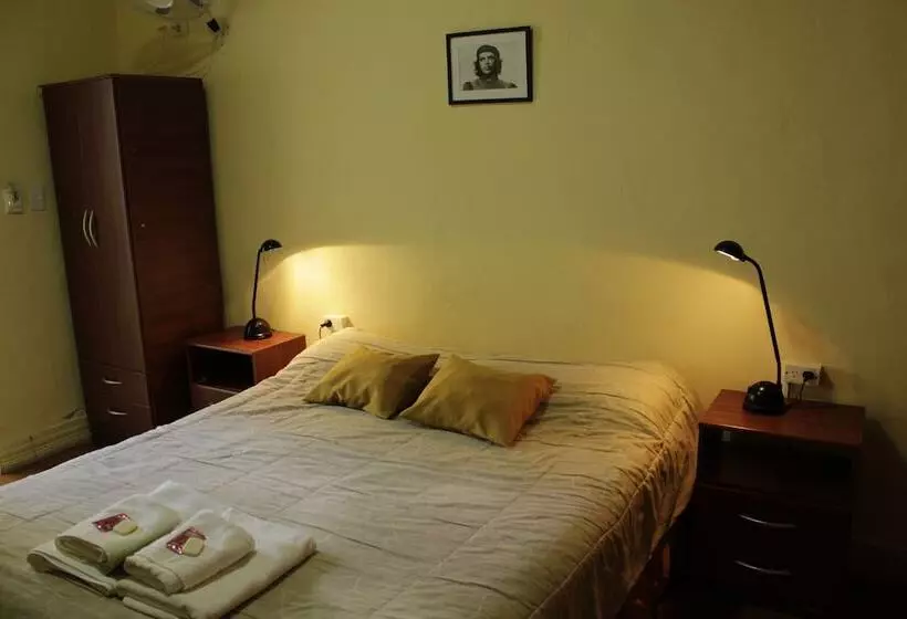 Sabatico Travelers Hostel & Guesthouse