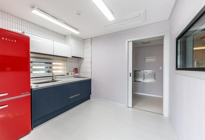 Hotel Gosung Shalala Private Pool & Spa Villa