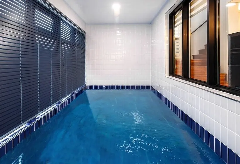 هتل Gosung Shalala Private Pool & Spa Villa