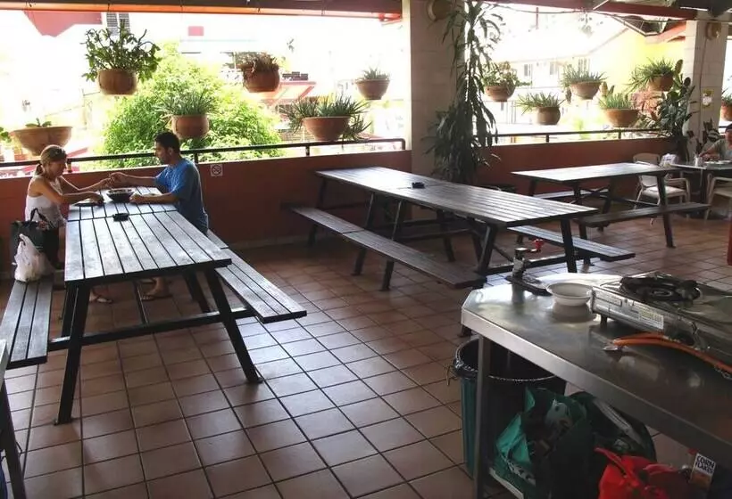 Chilli S Backpackers Hostel