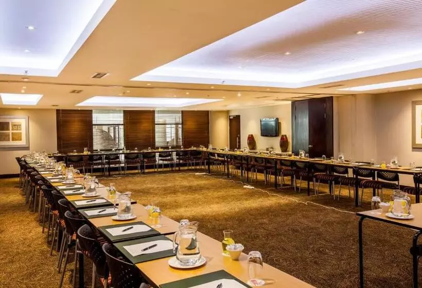 City Lodge Hotel At Or Tambo International Airport