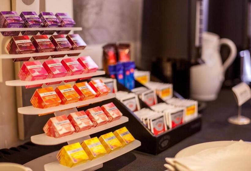 City Lodge Hotel At Or Tambo International Airport