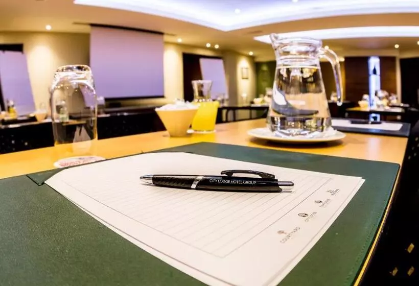 City Lodge Hotel At Or Tambo International Airport