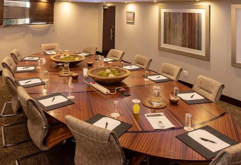 City Lodge Hotel At Or Tambo International Airport