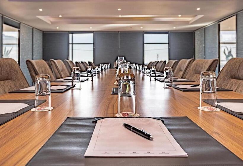 City Lodge Hotel At Or Tambo International Airport