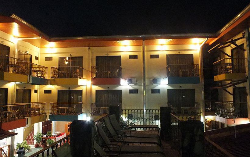 Отель Arenal Bromelias