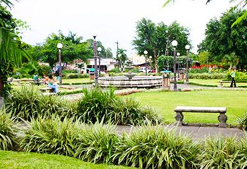 Отель Arenal Bromelias