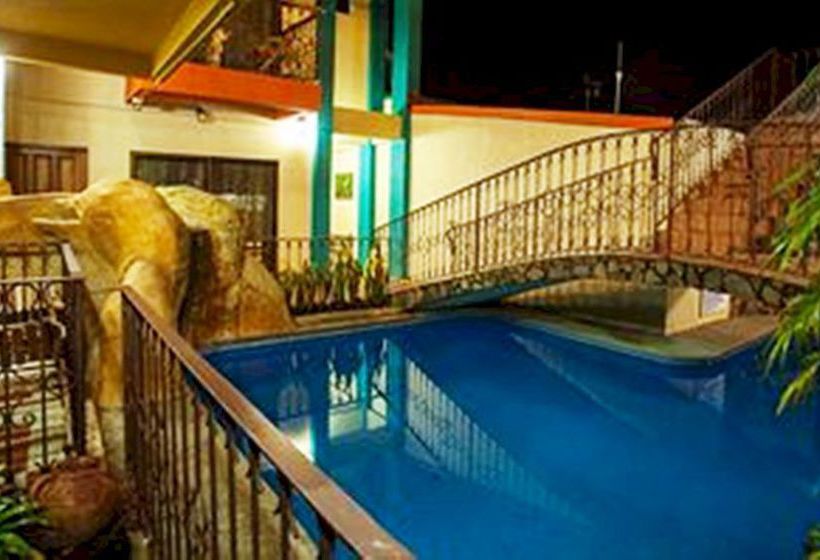 Отель Arenal Bromelias