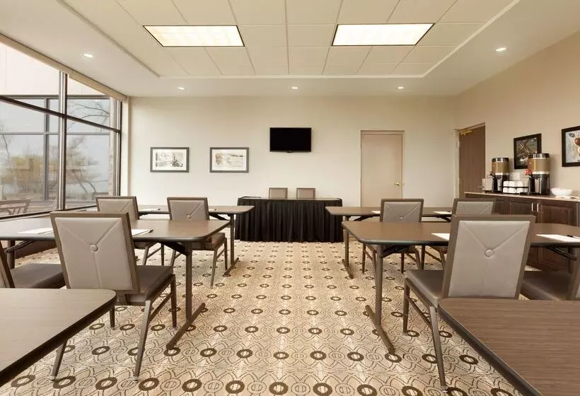 ホテル Country Inn & Suites By Radisson, Bemidji, Mn
