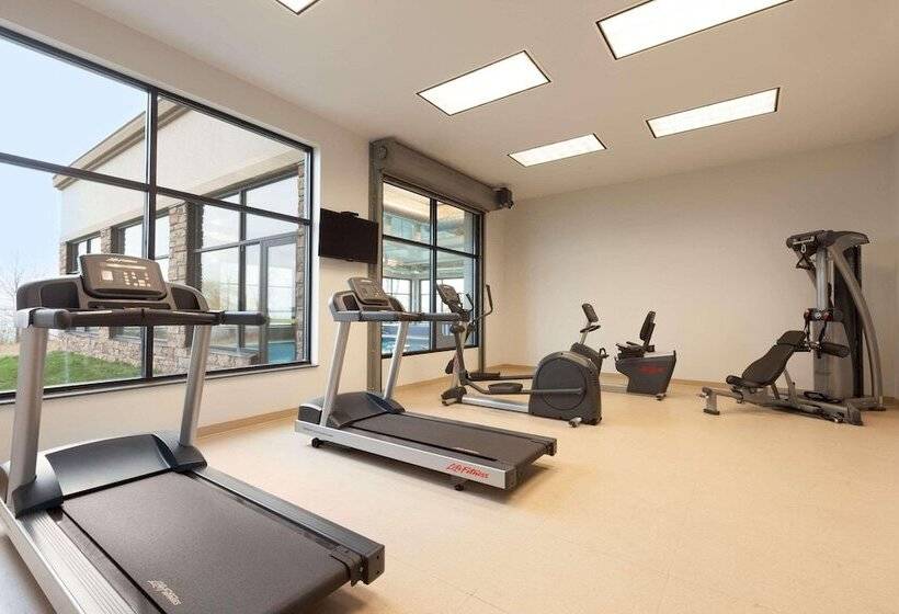 בית מלון כפרי Country Inn & Suites By Radisson, Bemidji, Mn