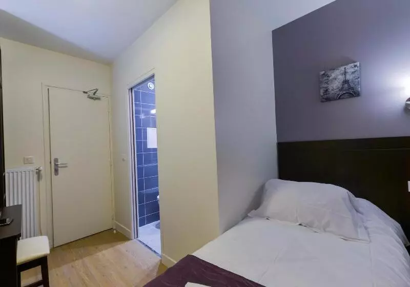 Отель Du Quai De Seine