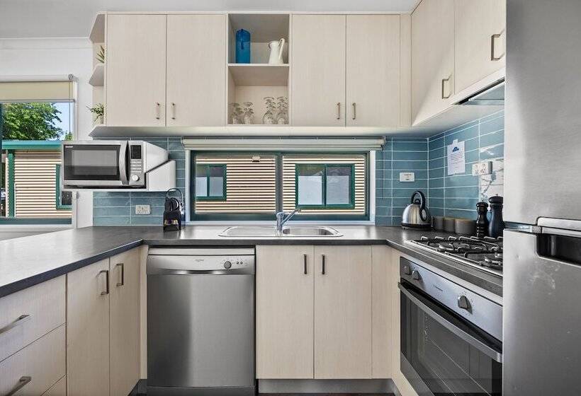 בית מלון כפרי Eureka Stockade Holiday Park