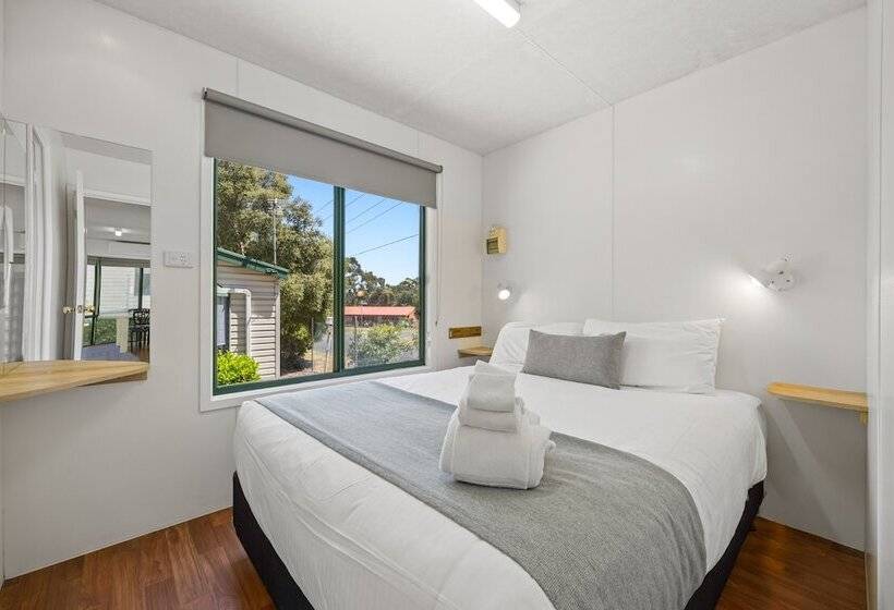 בית מלון כפרי Eureka Stockade Holiday Park