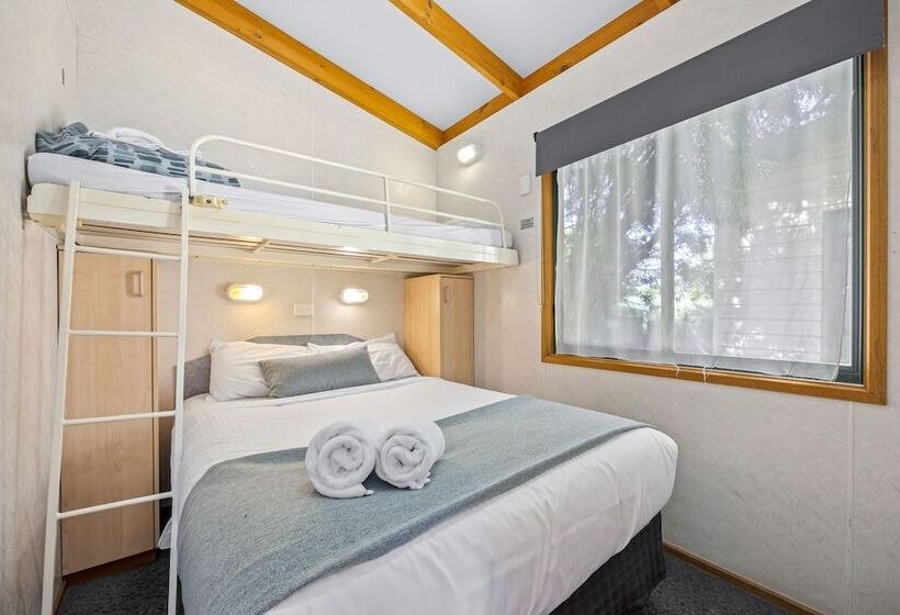 בית מלון כפרי Eureka Stockade Holiday Park