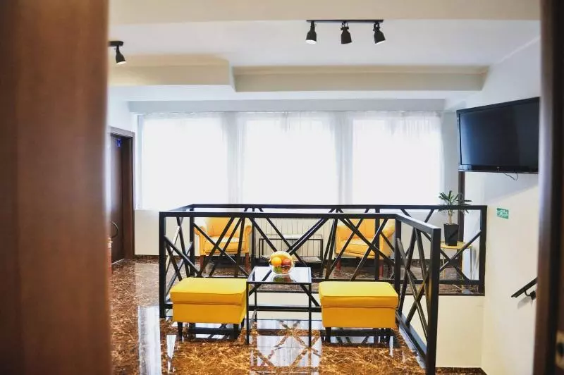 هتل Garni House 46 Plus