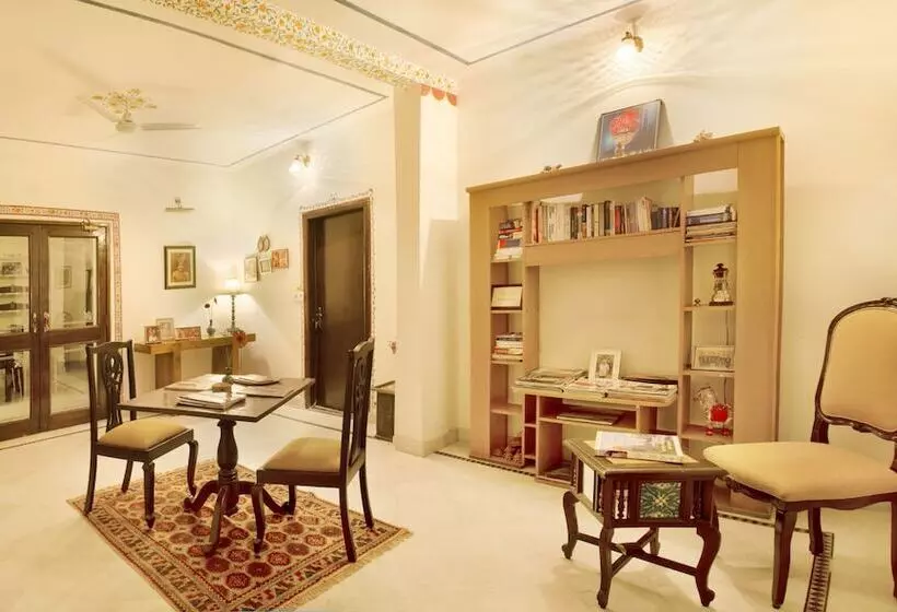 هتل Ikaki Niwas   A Heritage Boutique