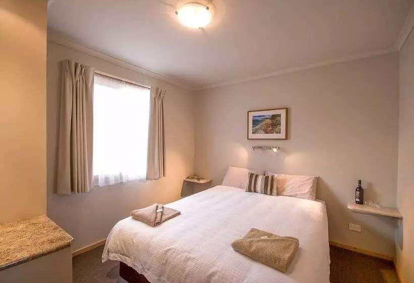 هتل Leisure Ville Holiday Centre