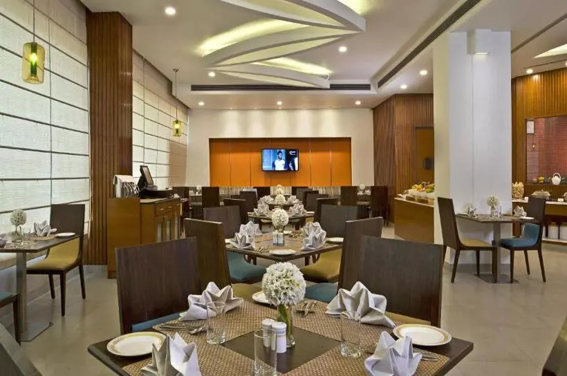 酒店 Nirwana Hometel Jaipur  A Sarovar