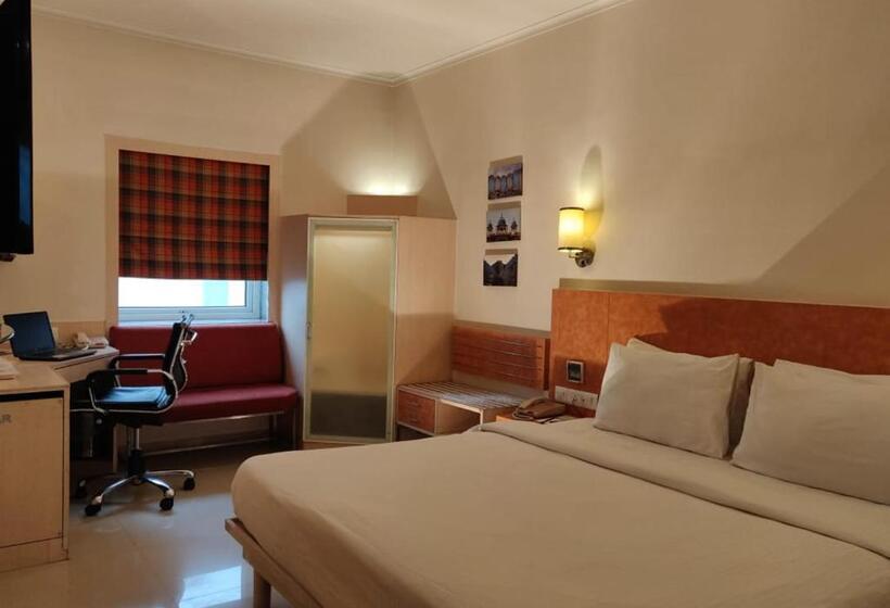 فندق Nirwana Hometel Jaipur  A Sarovar