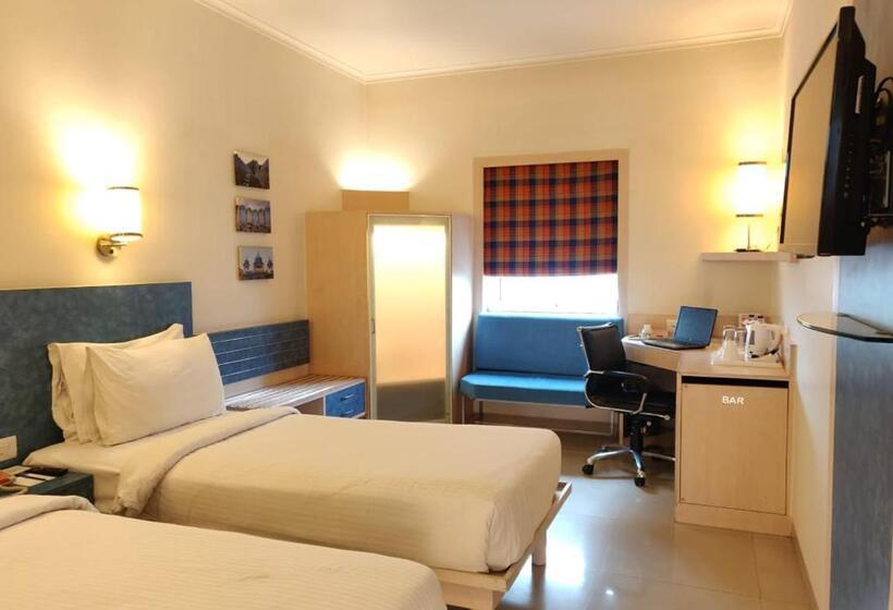 فندق Nirwana Hometel Jaipur  A Sarovar