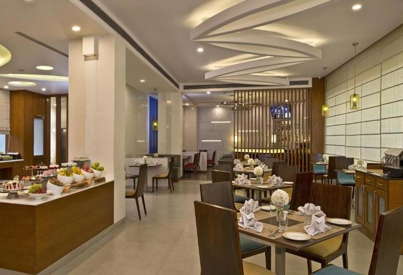 فندق Nirwana Hometel Jaipur  A Sarovar