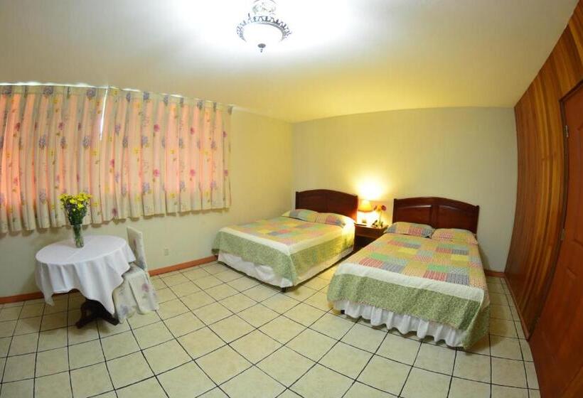 هتل Posada Don Pantaleon