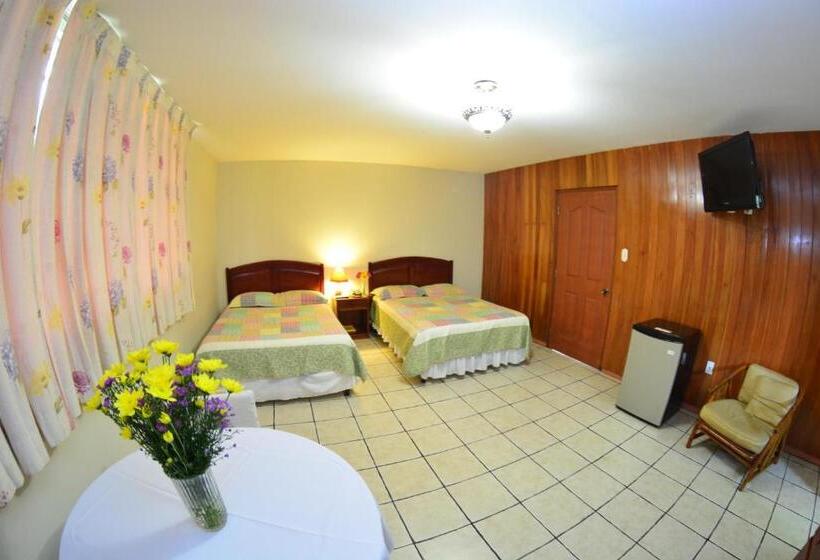 هتل Posada Don Pantaleon