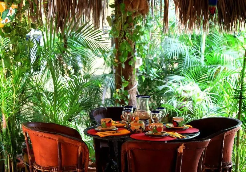 هتل The Mexican Inn