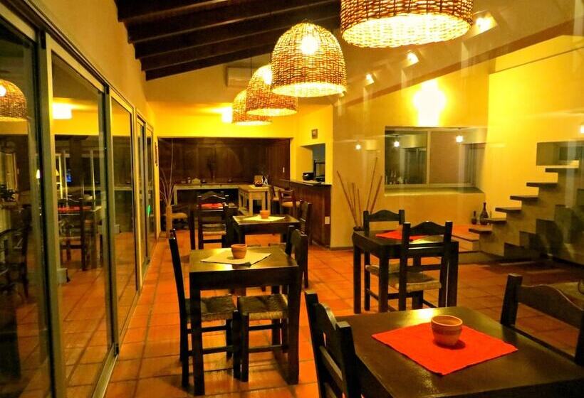 Petit Chateau Hotel Boutique