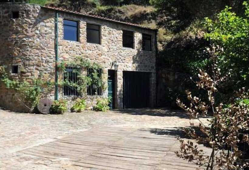 Quinta Das Escomoeiras