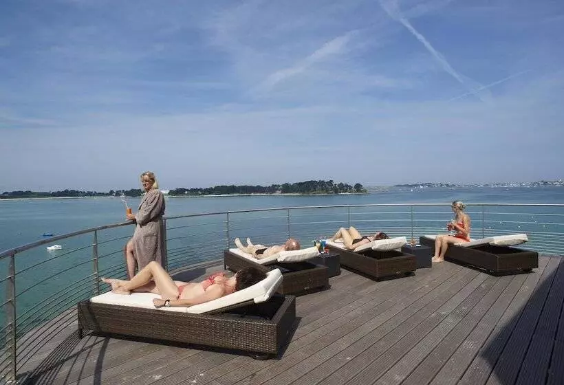 Résidences Valdys Thalasso & Spa De Rockroum